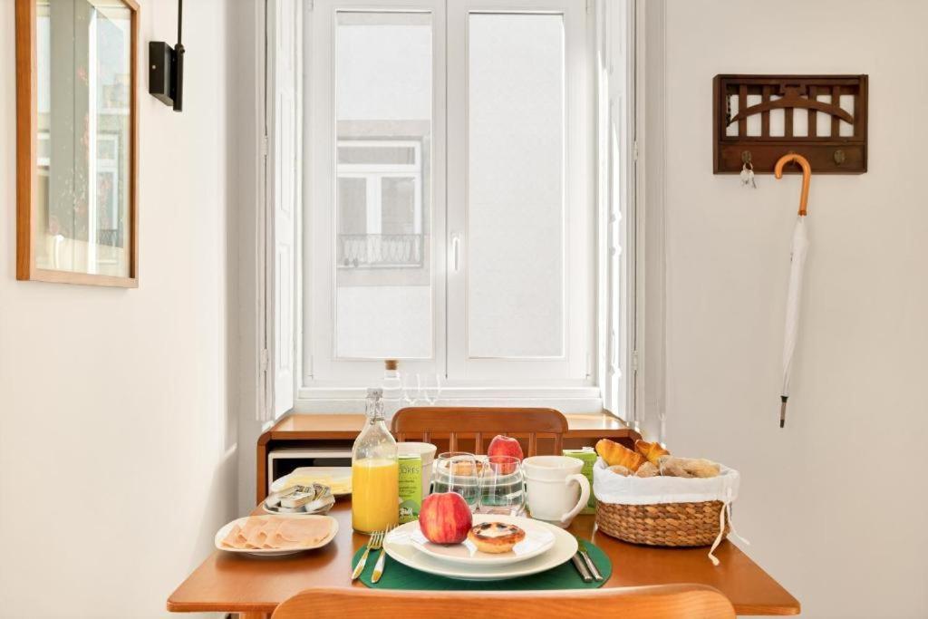 Host Wise - Lovely Shinny Flats With Balcony - Clerigos Porto Szoba fotó